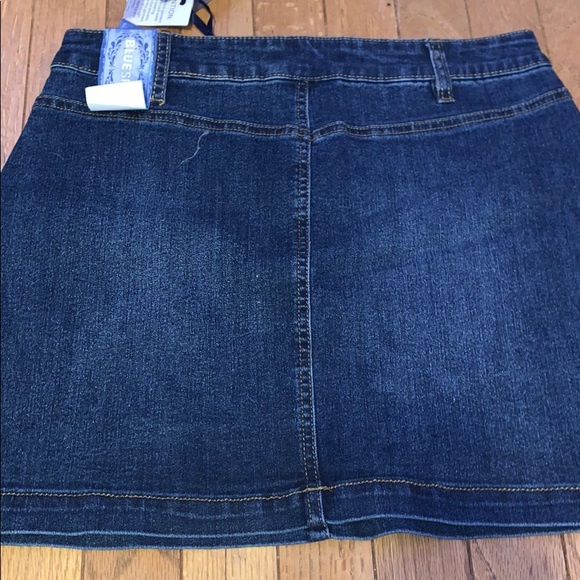 high waisted jean skirt - Picture 3 of 3